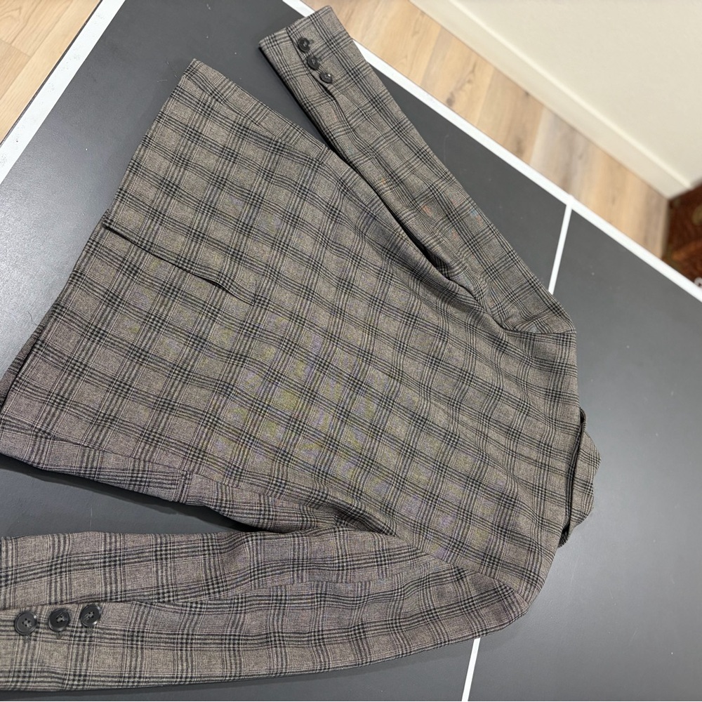 By Together Gray Plaid Women's Blazer - Picture 3 of 5